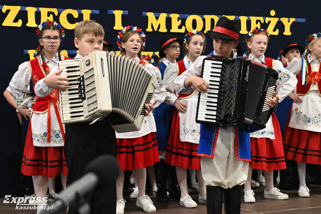 Przegląd Twórczości Kaszubskiej Dzieci i Młodzieży