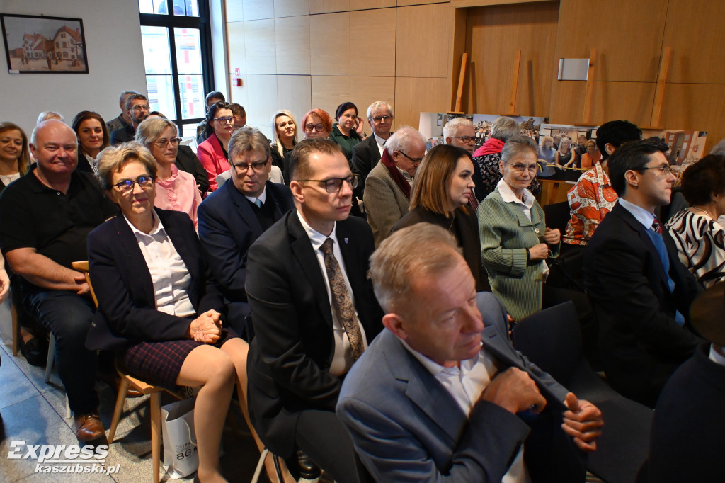 80-lecie kartuskiej biblioteki