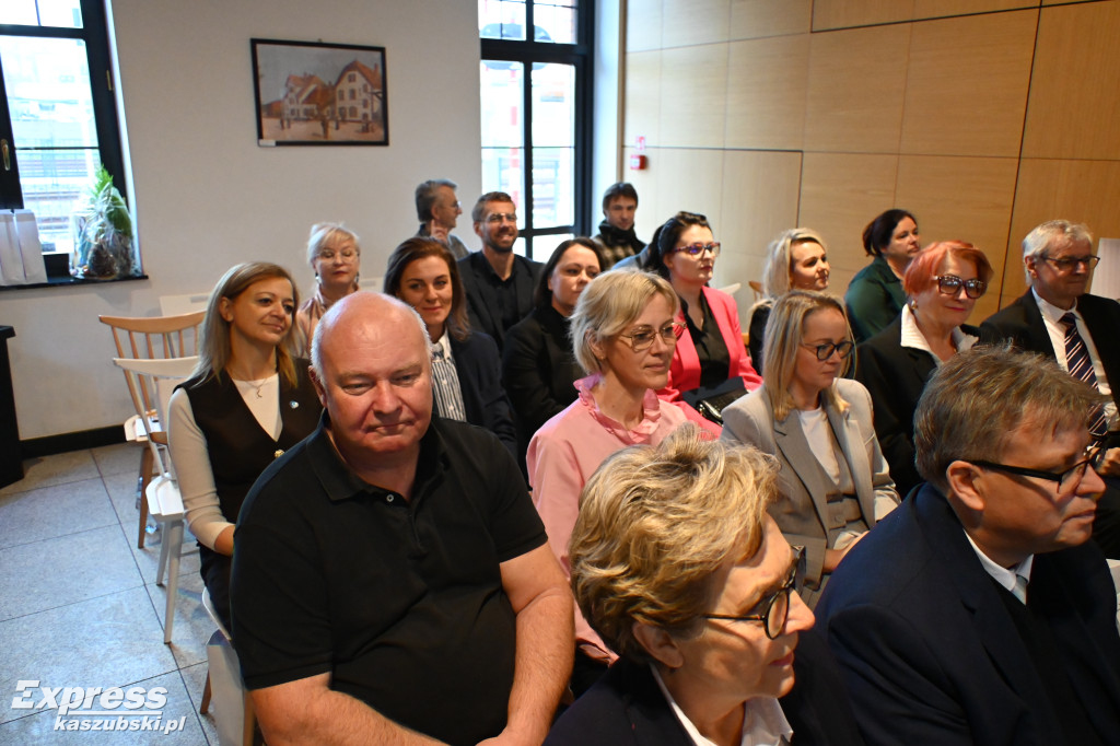 80-lecie kartuskiej biblioteki