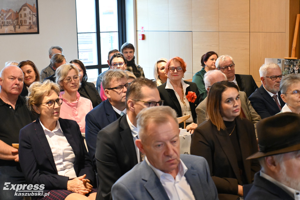 80-lecie kartuskiej biblioteki