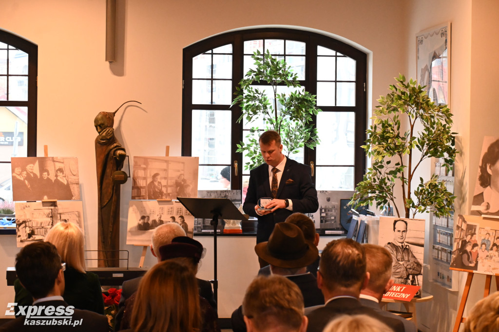 80-lecie kartuskiej biblioteki