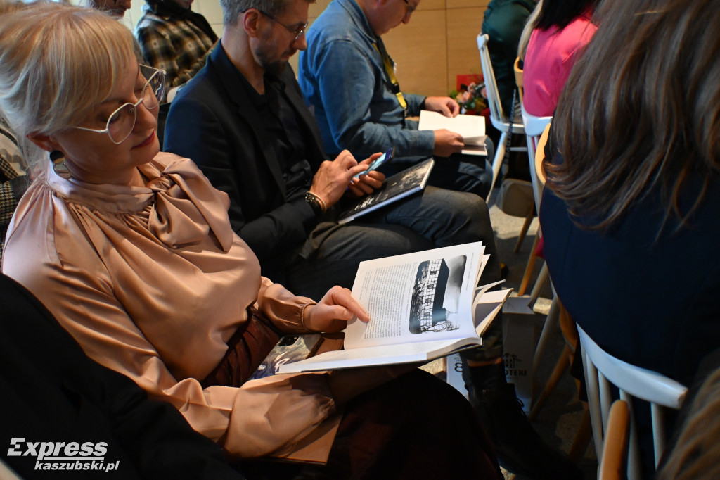 80-lecie kartuskiej biblioteki