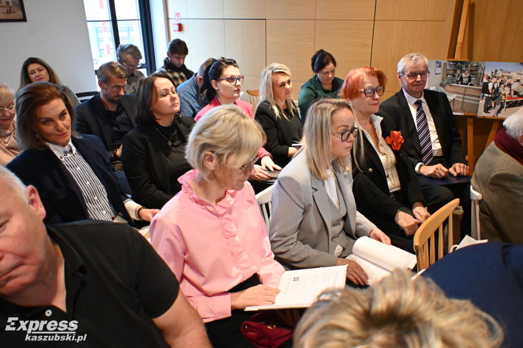 80-lecie kartuskiej biblioteki