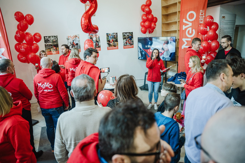 Drugie urodziny Mevo