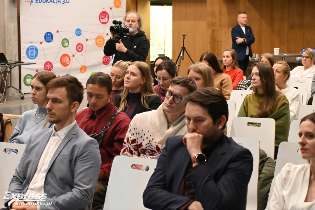 Seminarium Zaprogramowani na kulturę - cyfrowe działania z młodzieżą