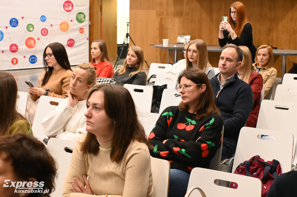 Seminarium Zaprogramowani na kulturę - cyfrowe działania z młodzieżą