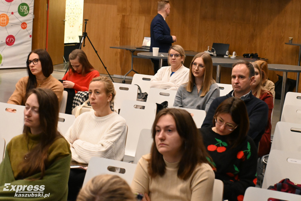 Seminarium Zaprogramowani na kulturę - cyfrowe działania z młodzieżą