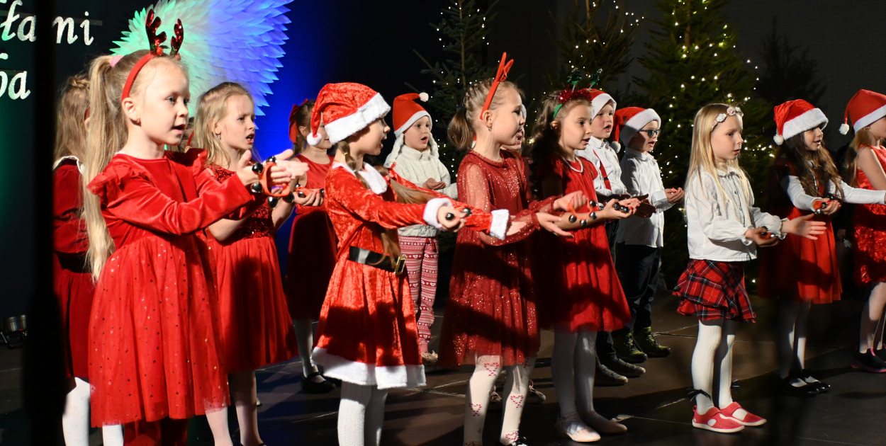 Koncert Dzieci Dzieciom w SP nr 2