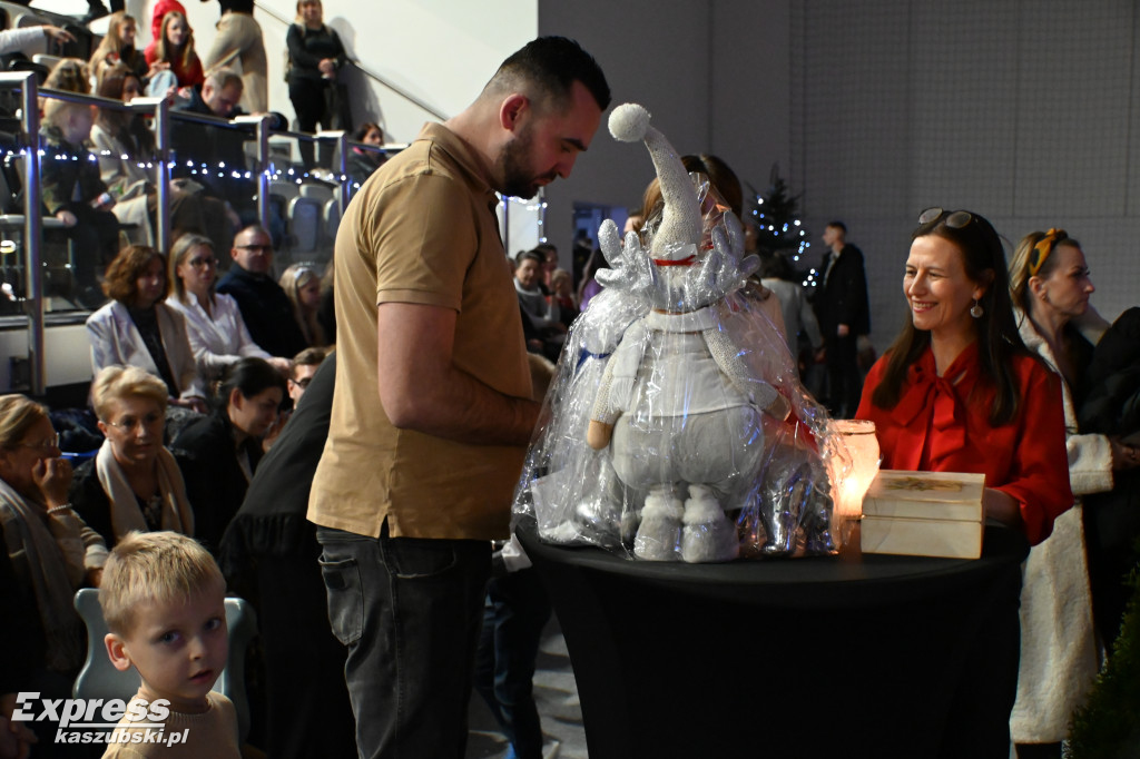 Koncert Dzieci Dzieciom w SP nr 2