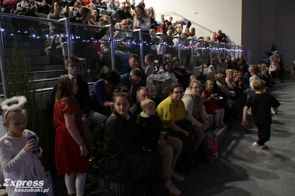 Koncert Dzieci Dzieciom w SP nr 2