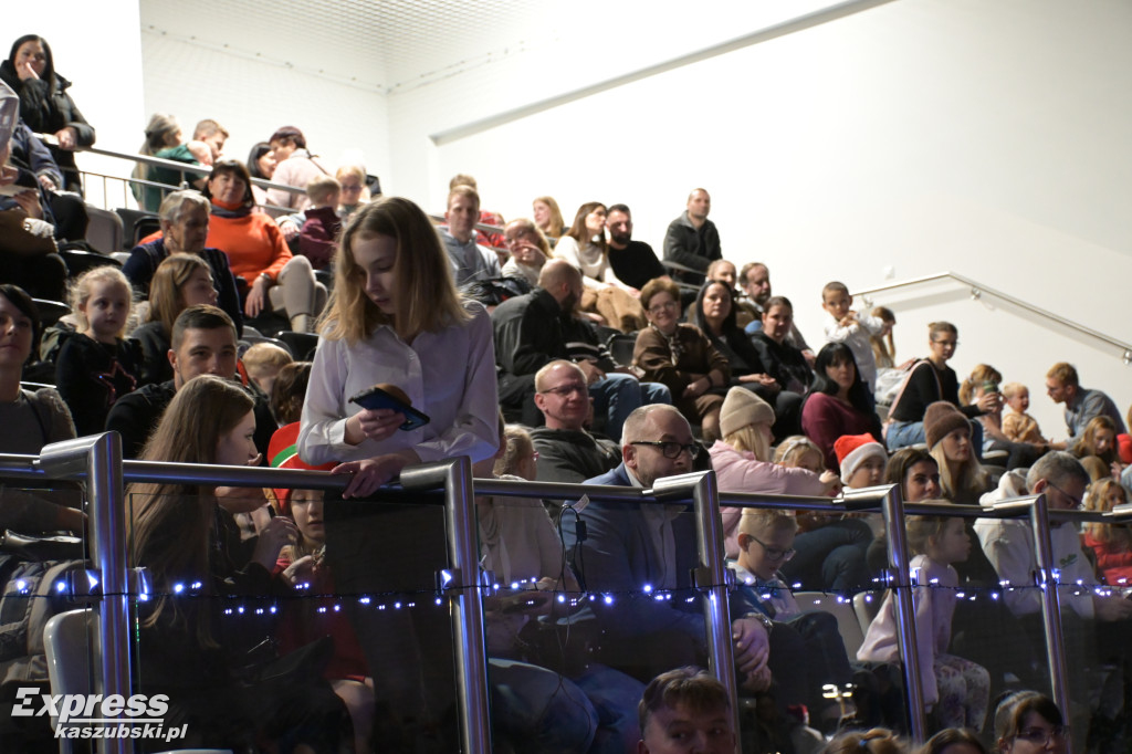 Koncert Dzieci Dzieciom w SP nr 2