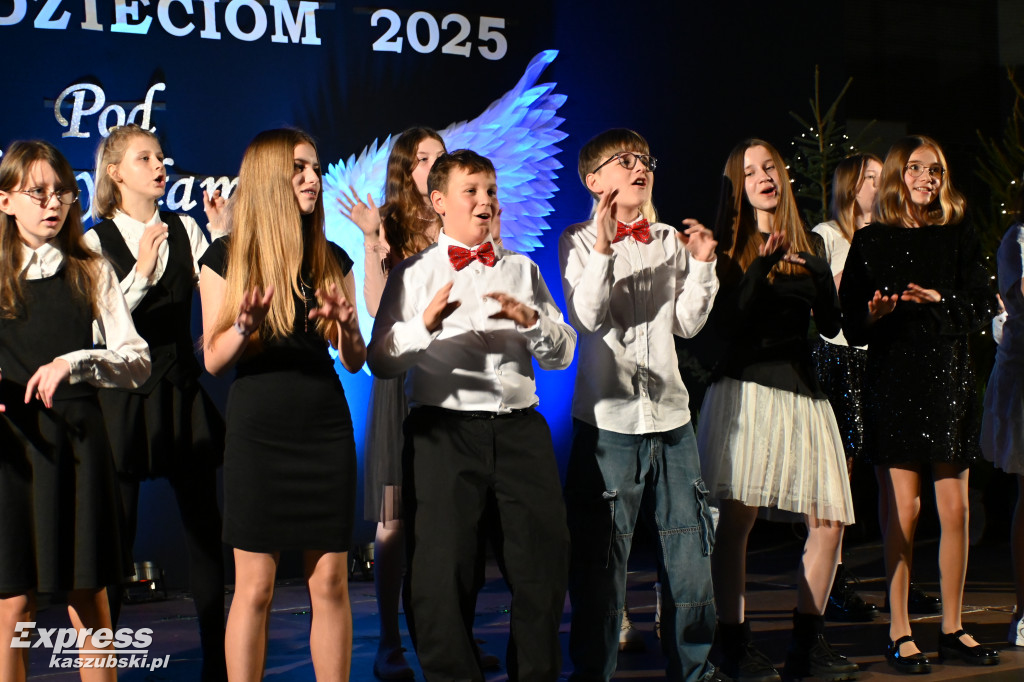 Koncert Dzieci Dzieciom w SP nr 2