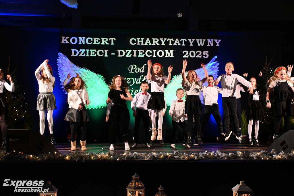 Koncert Dzieci Dzieciom w SP nr 2
