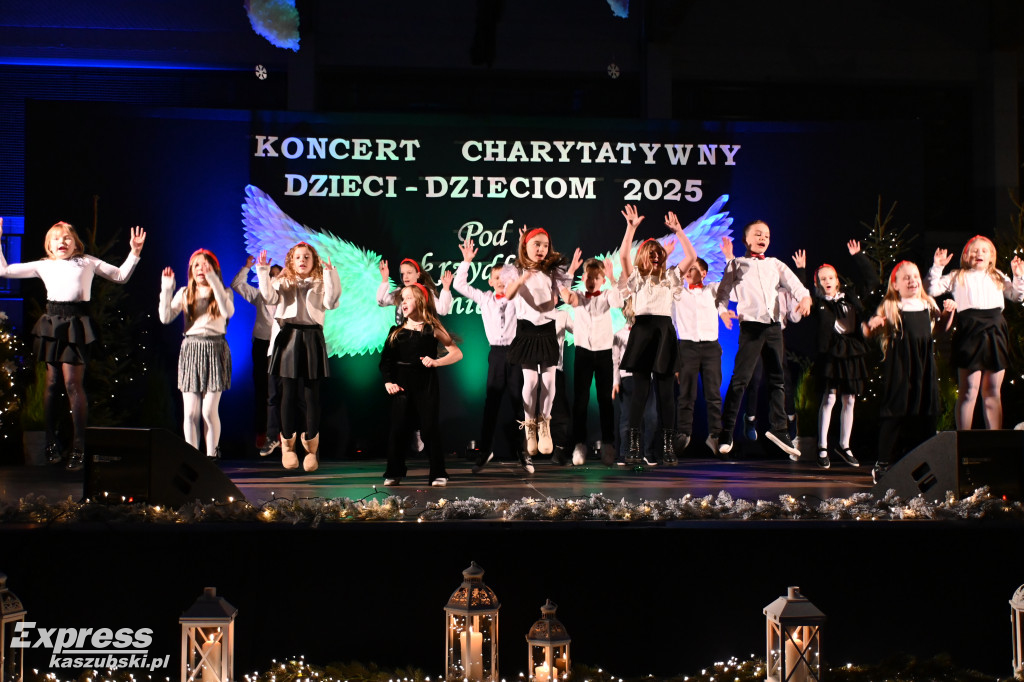 Koncert Dzieci Dzieciom w SP nr 2