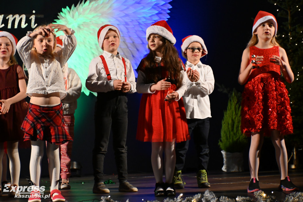 Koncert Dzieci Dzieciom w SP nr 2