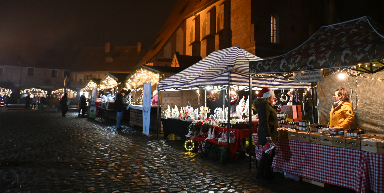 Jarmark Bożonarodzeniowy w  Żukowie