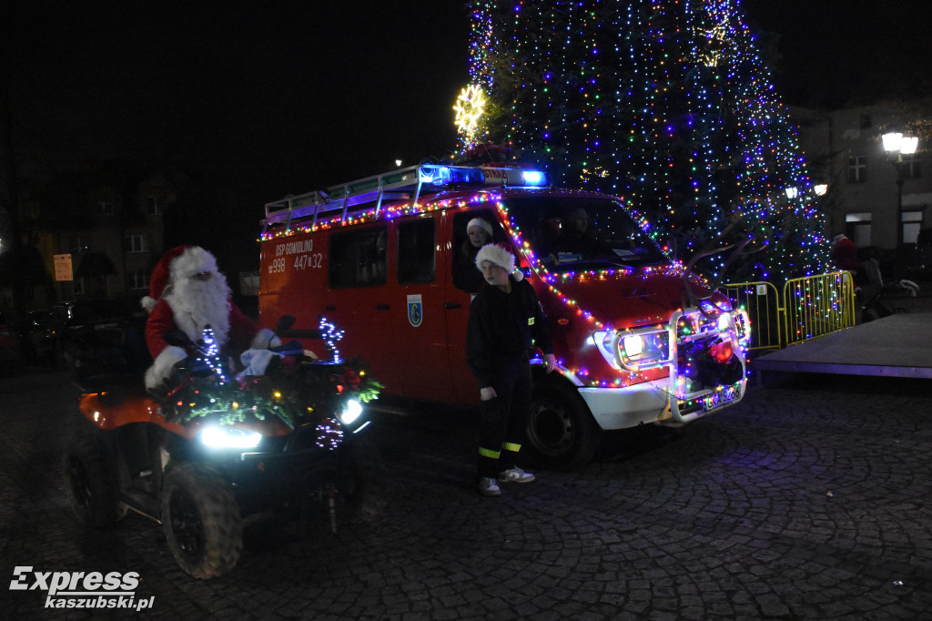 Rozświetlenie choinki w Sierakowicach