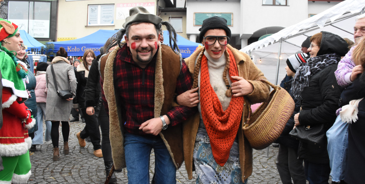 Jarmark Bożonarodzeniowy i Przegląd Gwiazdek