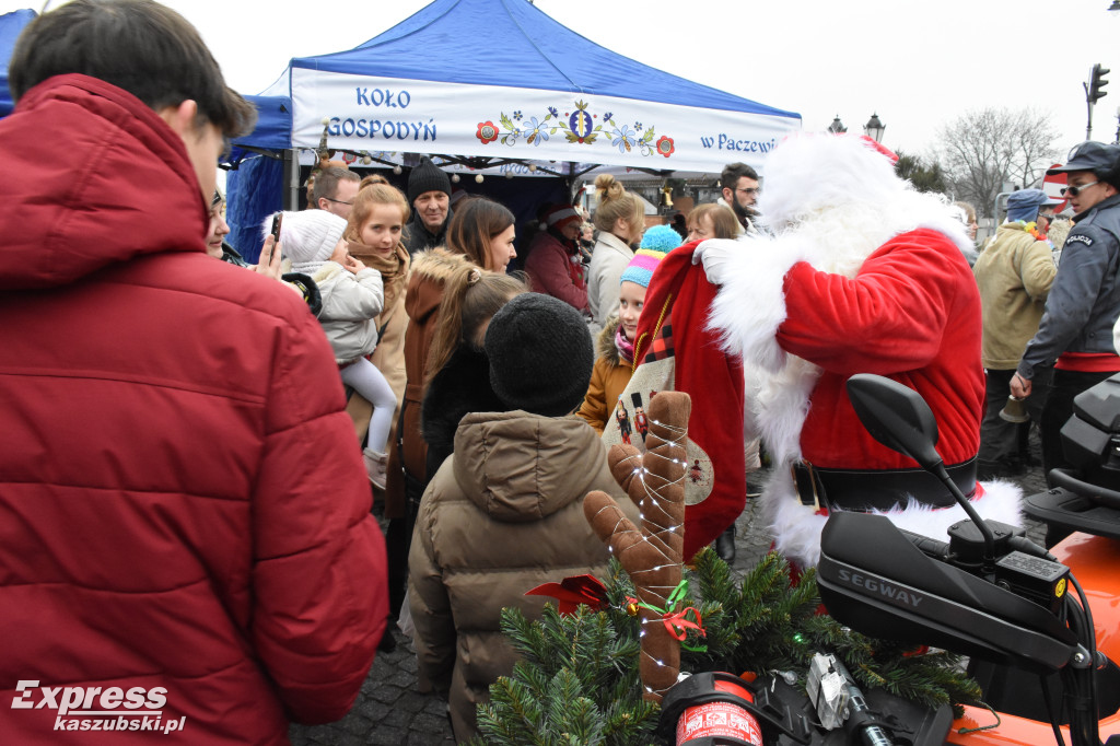 Jarmark Bożonarodzeniowy i Przegląd Gwiazdek