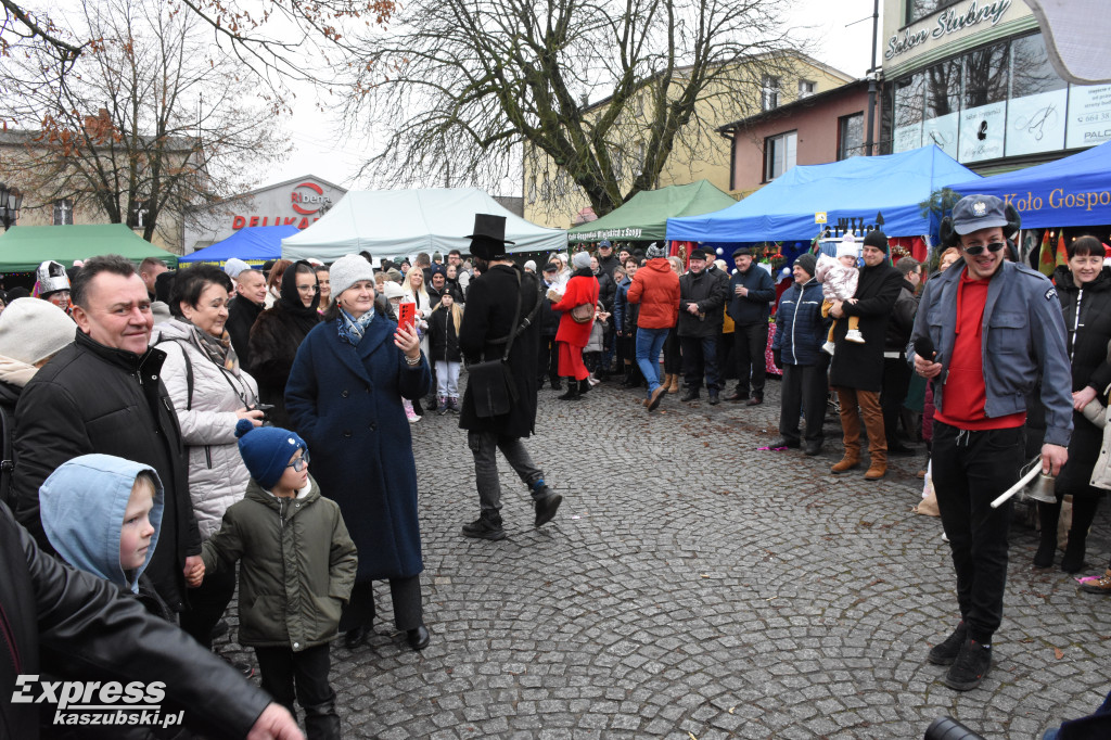 Jarmark Bożonarodzeniowy i Przegląd Gwiazdek