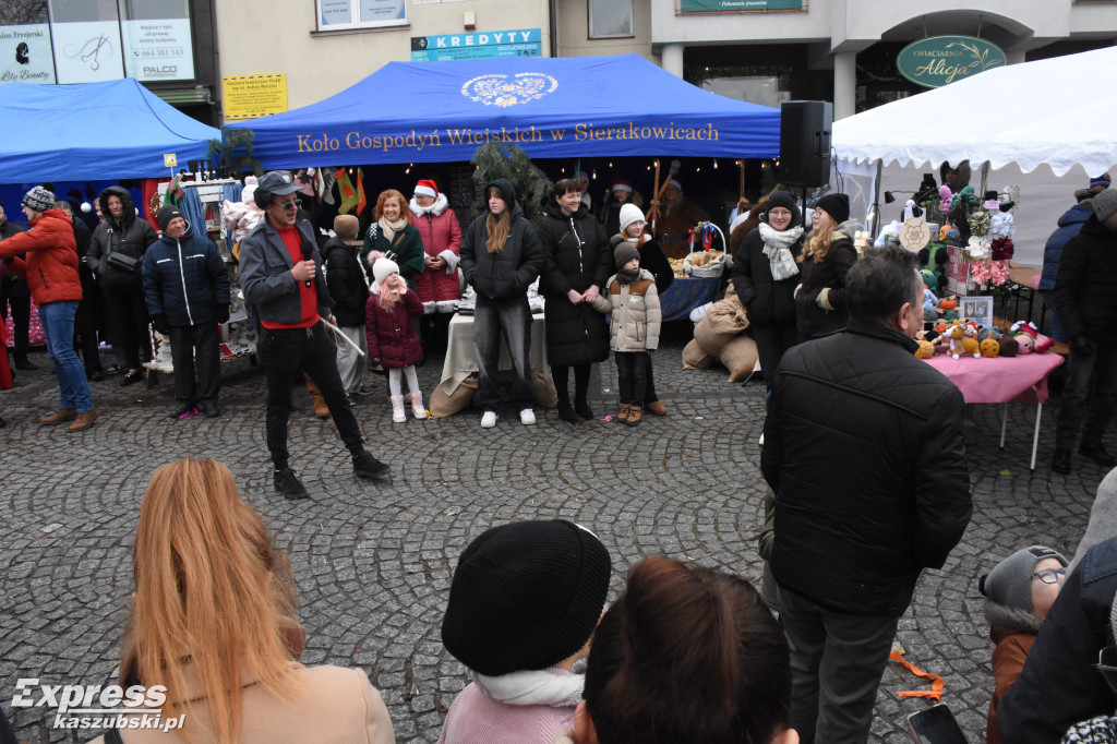 Jarmark Bożonarodzeniowy i Przegląd Gwiazdek