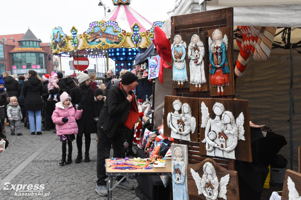 Jarmark Bożonarodzeniowy i Przegląd Gwiazdek