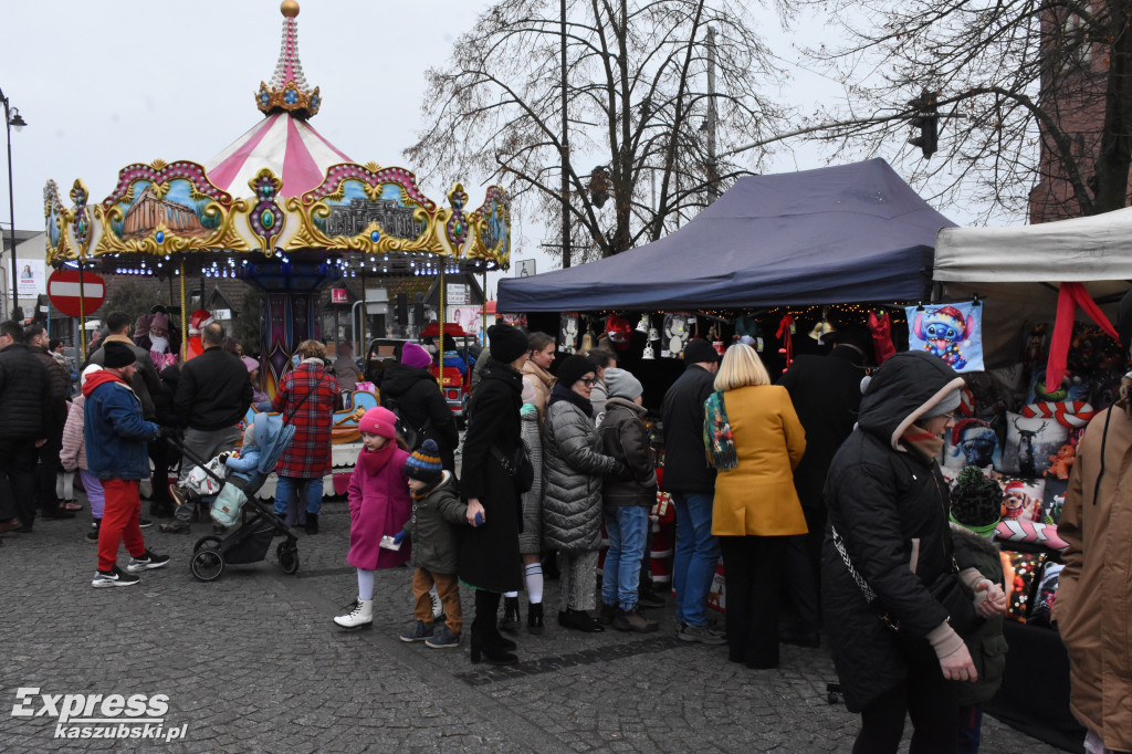Jarmark Bożonarodzeniowy i Przegląd Gwiazdek