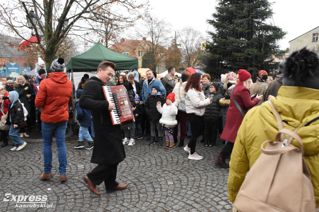 Jarmark Bożonarodzeniowy i Przegląd Gwiazdek