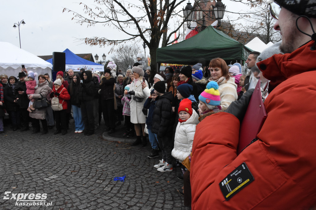 Jarmark Bożonarodzeniowy i Przegląd Gwiazdek