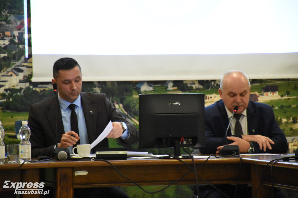 Burzliwa sesja w Sierakowicach