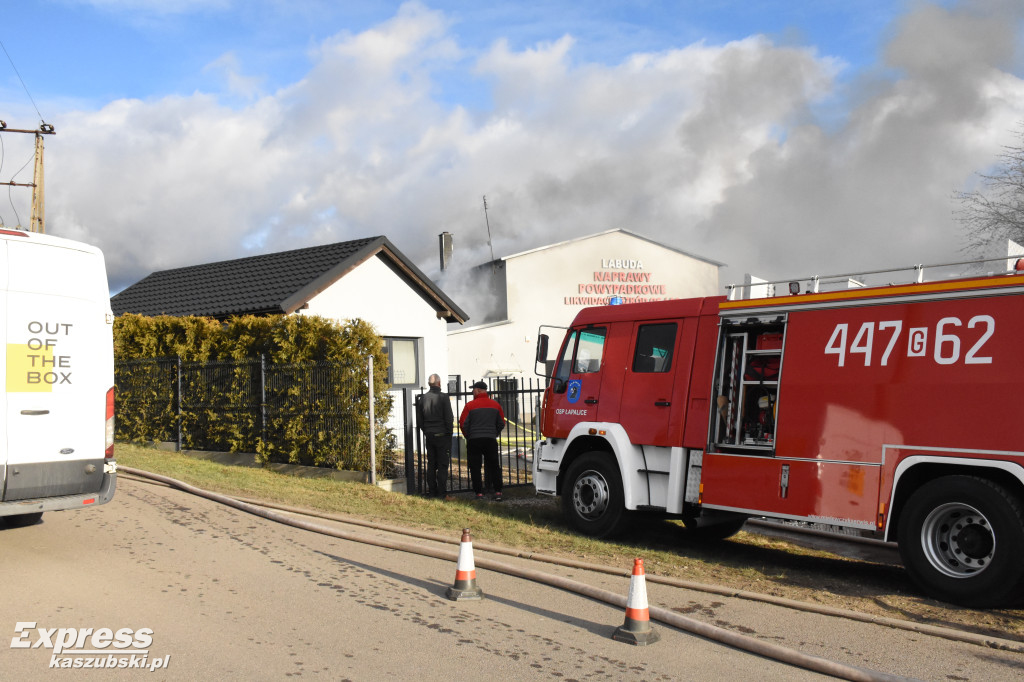 Pożar lakierni w Łapalicach