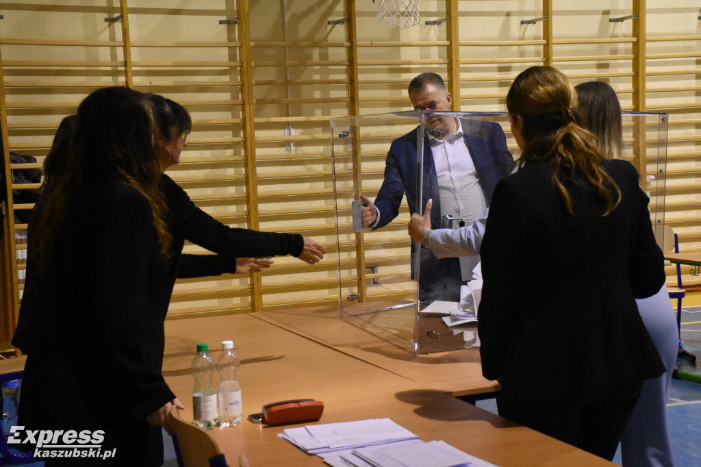 Konsultacje społeczne w Puzdrowie