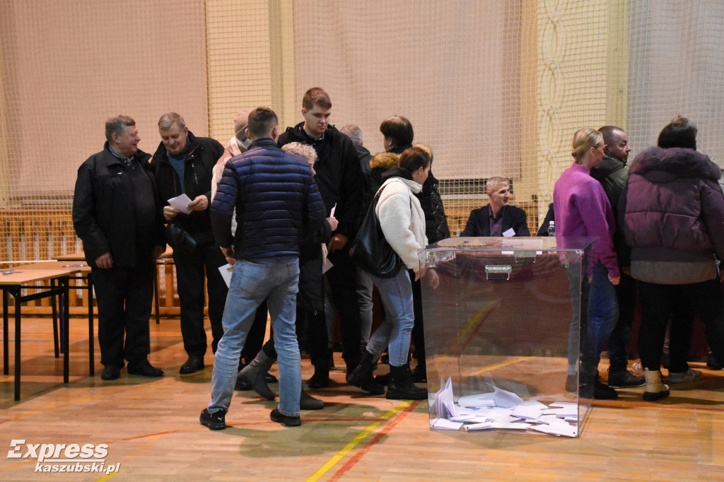 Konsultacje społeczne w Gowidlinie