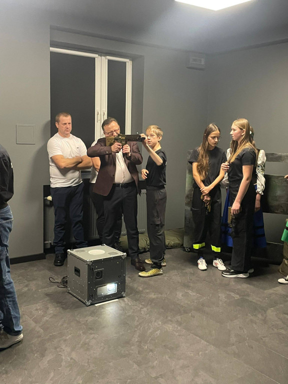 Otwarcie strzelnicy w SP w Pomieczynie