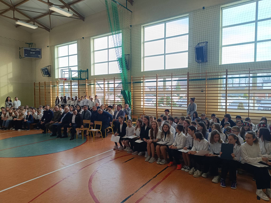 Otwarcie strzelnicy w SP w Pomieczynie