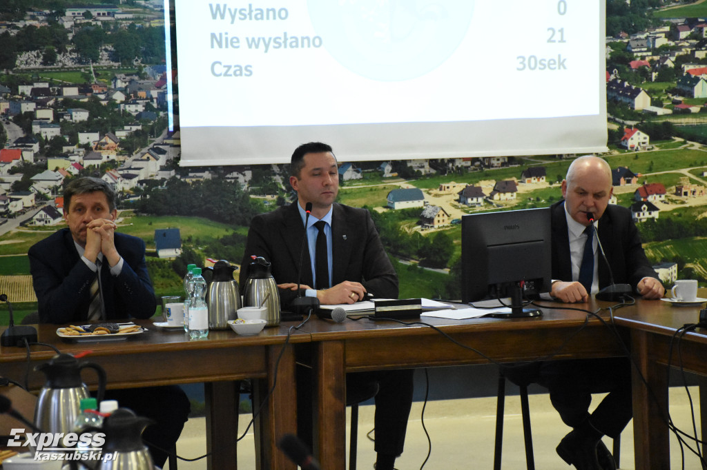 Sesja w Sierakowicach - koniec sprawy praw miejskich