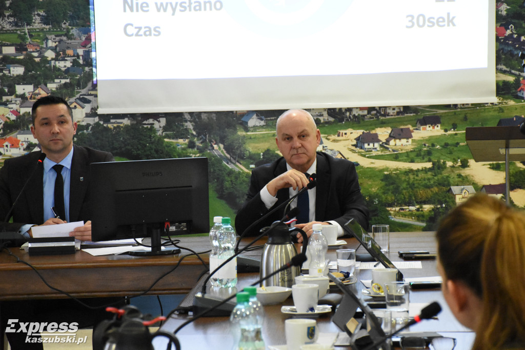 Sesja w Sierakowicach - koniec sprawy praw miejskich