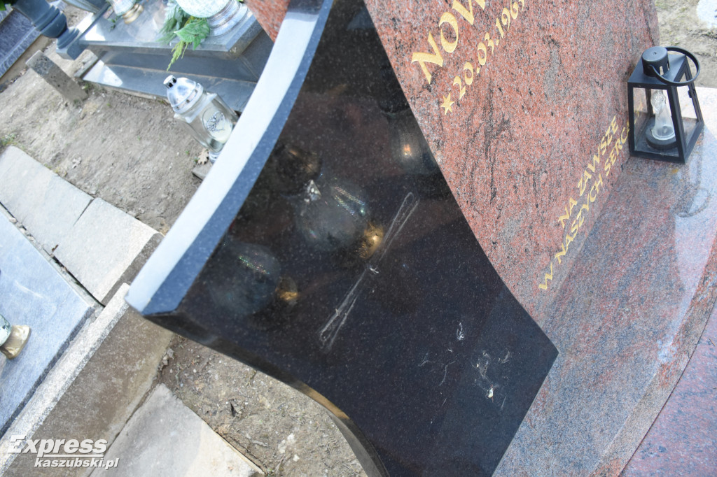 Z cmentarza w Niestępowie zniknęły krzyże