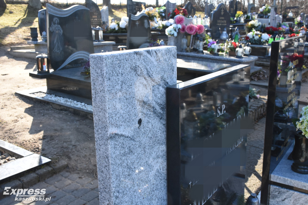 Z cmentarza w Niestępowie zniknęły krzyże