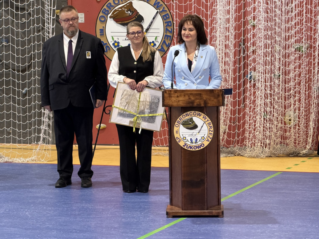 Nowy plac zabaw i 50-lecie nadania imienia SP nr 1