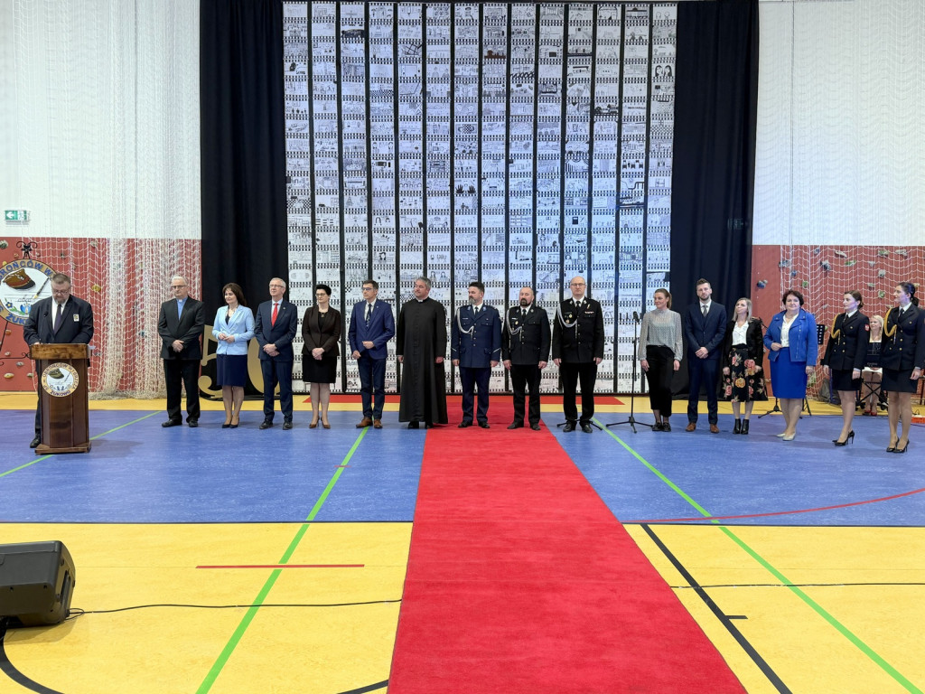 Nowy plac zabaw i 50-lecie nadania imienia SP nr 1