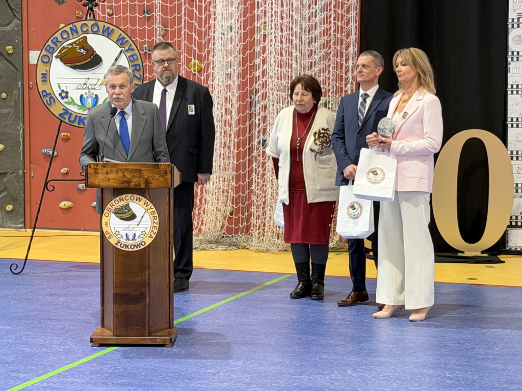 Nowy plac zabaw i 50-lecie nadania imienia SP nr 1