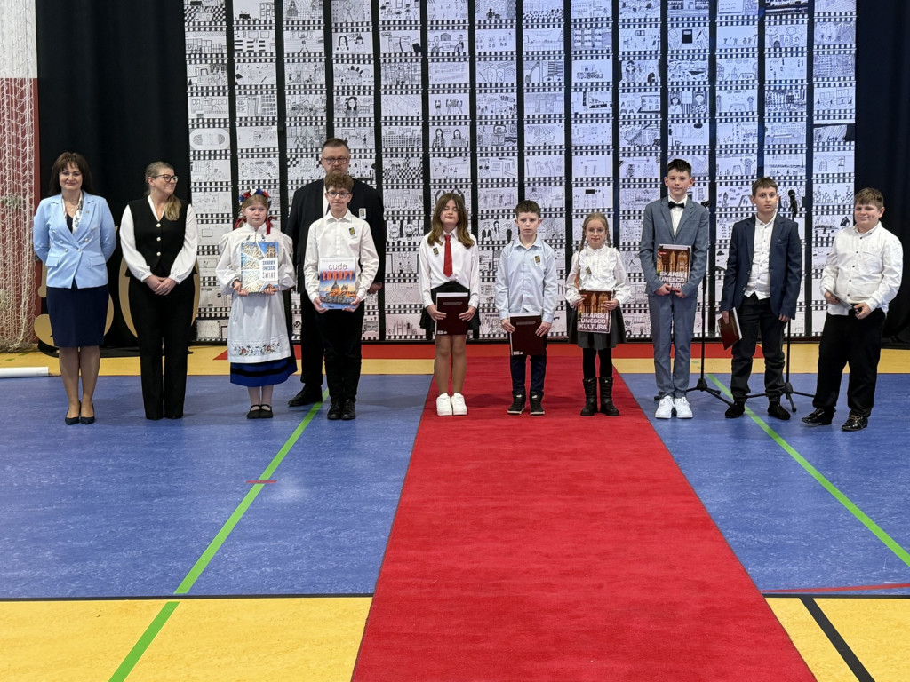 Nowy plac zabaw i 50-lecie nadania imienia SP nr 1