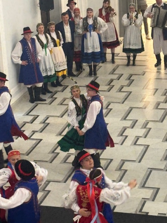 Uczniowie z Przodkowa na Dniu Jedności Kaszubów w Sejmie