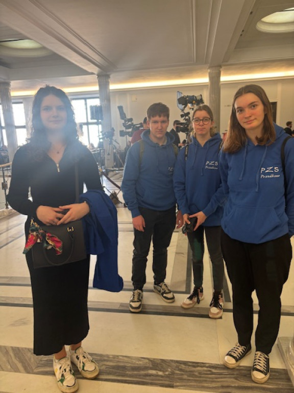 Uczniowie z Przodkowa na Dniu Jedności Kaszubów w Sejmie