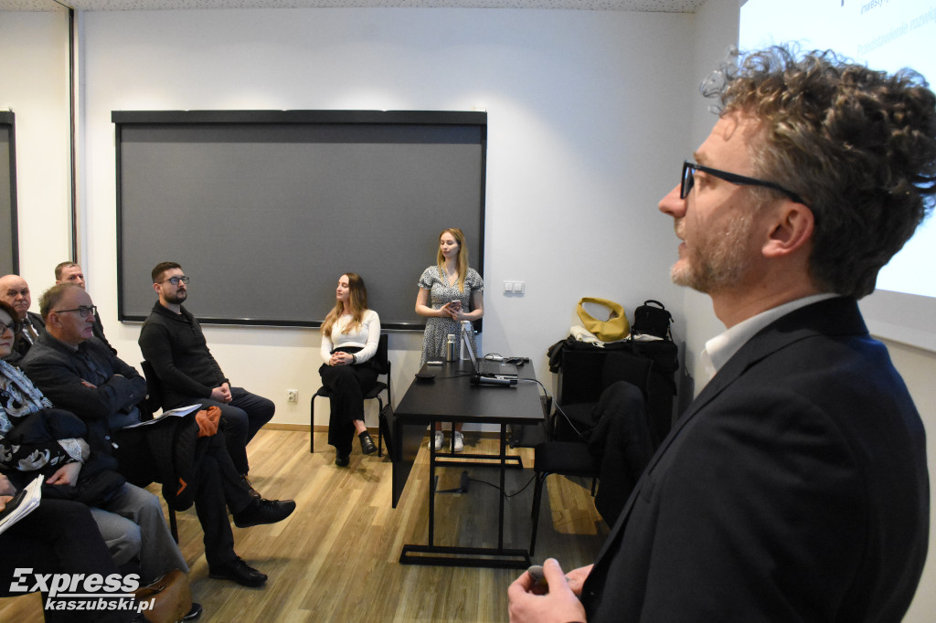 Spotkanie informacyjne dot. wiaduktu w Sierakowicach