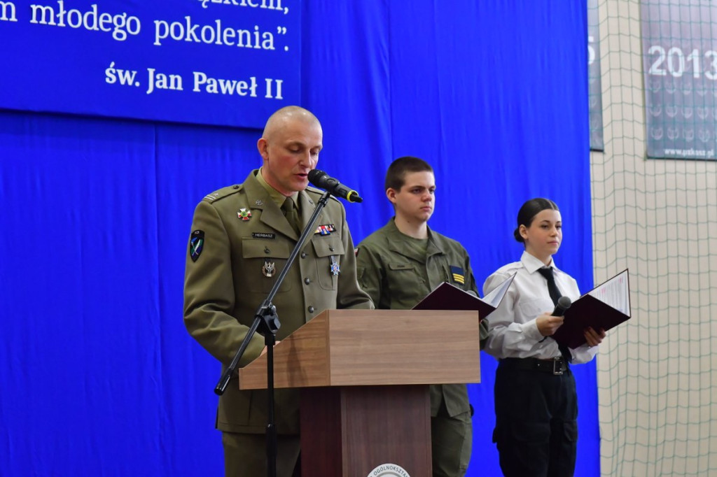 Ślubowanie w II LO w Kartuzach
