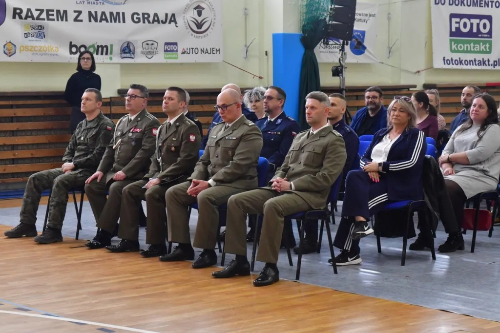 Ślubowanie w II LO w Kartuzach