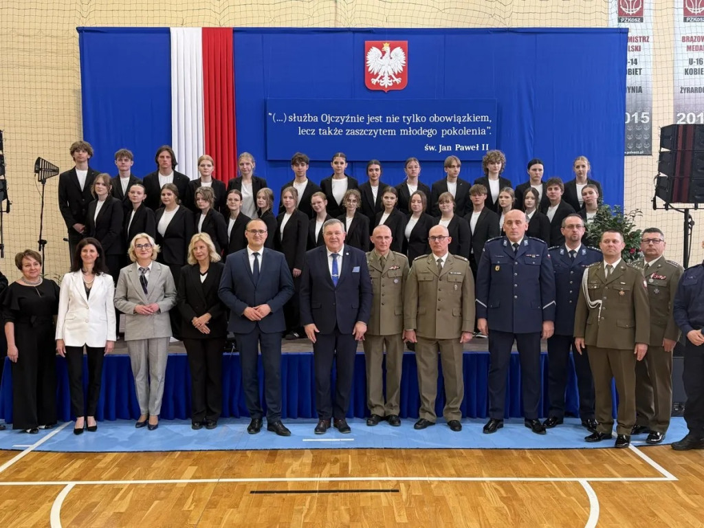 Ślubowanie w II LO w Kartuzach