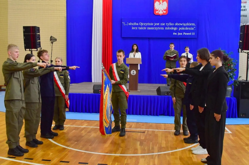 Ślubowanie w II LO w Kartuzach